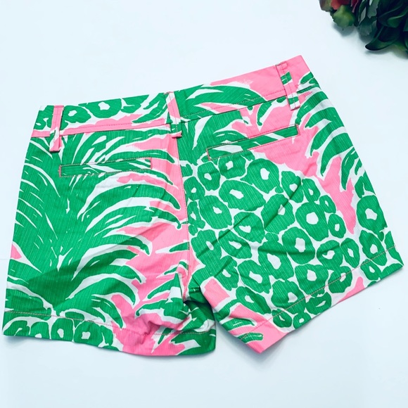 SOLD Lilly Pulitzer Green Pink Callahan Shorts 2 - Picture 6 of 8